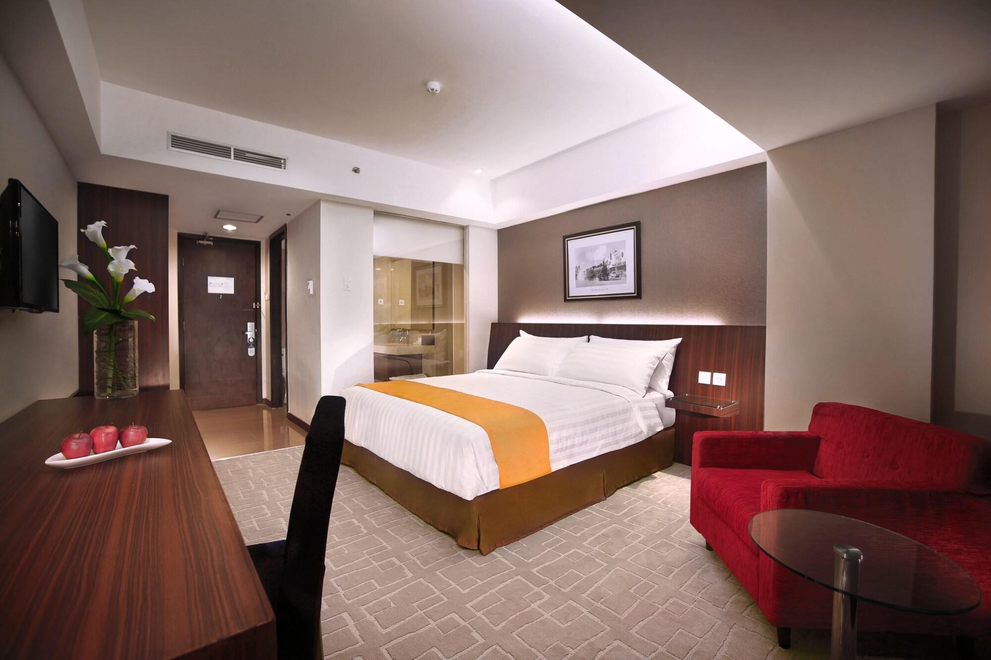Aston Madiun Hotel & Conference Center Exterior photo