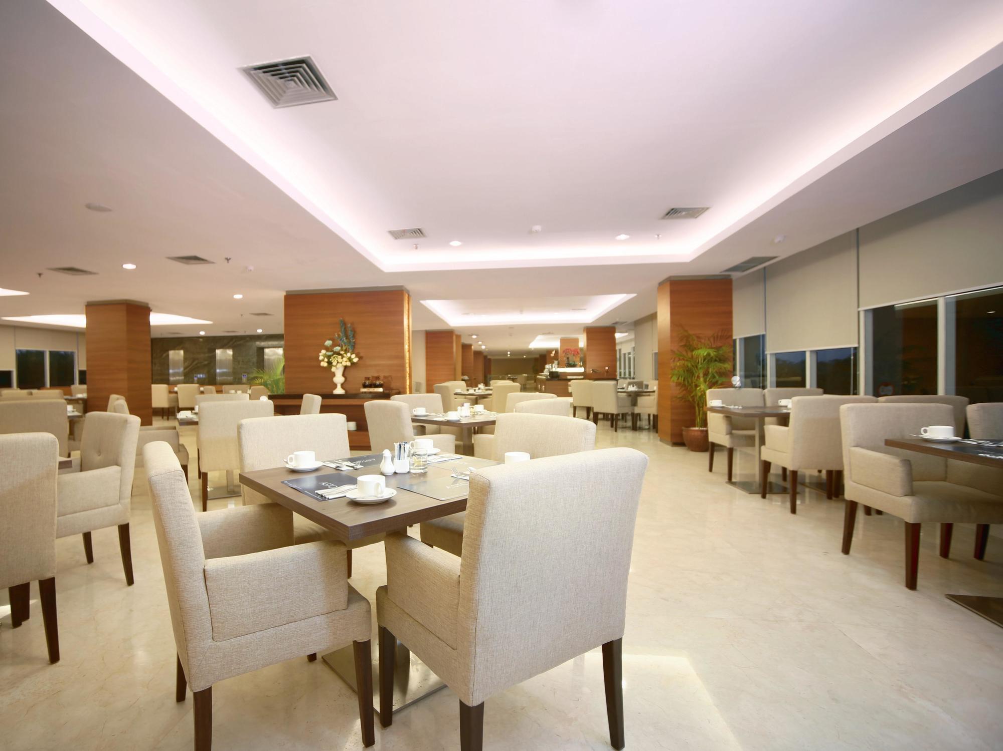 Aston Madiun Hotel & Conference Center Exterior photo